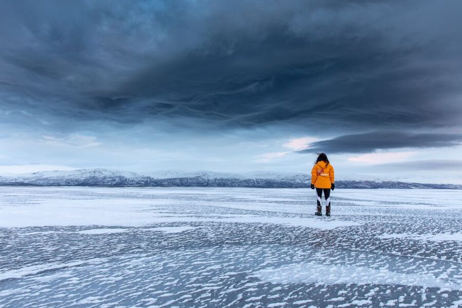 Abisko National Park: Scenic Morning Hike with Transfer - What to bring so your feet stay happy in snow