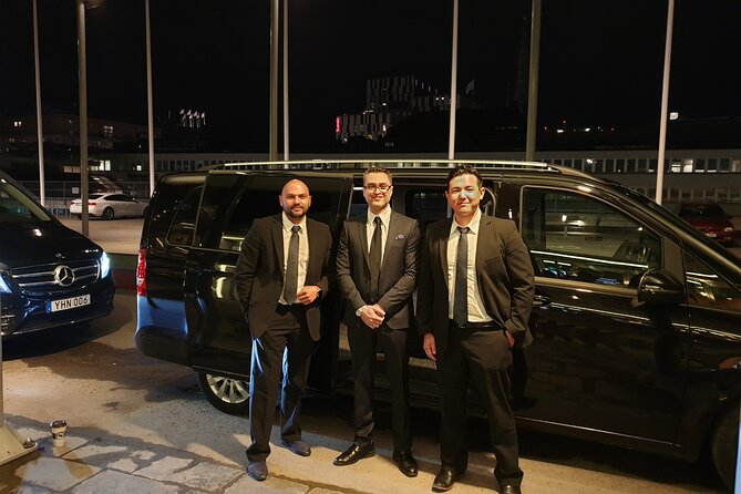 Airport Limousine Transfer: Arlanda Airport to Stockholm City 1-7 Passengers - Which car should you expect, and how to choose for your group