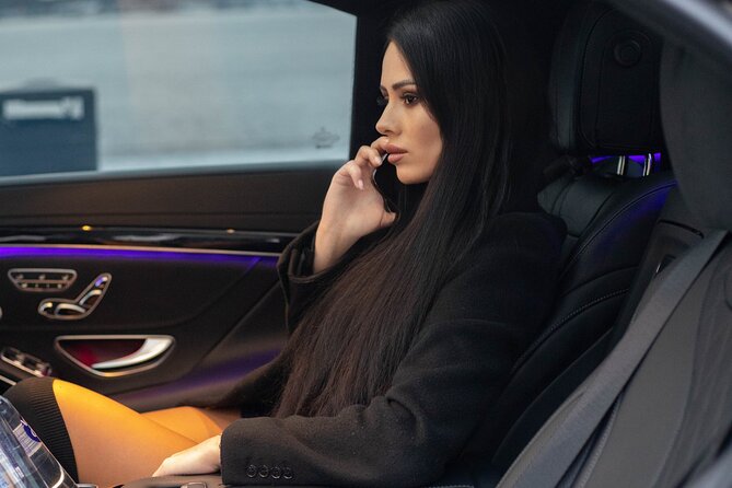 Airport Limousine Transfer: Stockholm City to Arlanda Airport 1-7 Passengers - Your car options: the comfort upgrade you actually notice