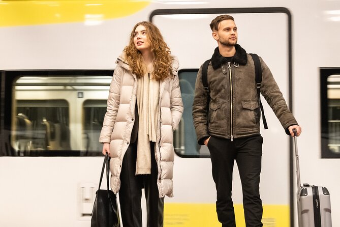 Arlanda Express Train Airport and Stockholm City Transfer - Arlanda Express: a direct ride that saves your headspace