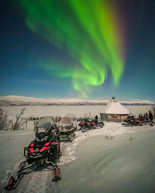 Björkliden/Abisko: Night Sky Snowmobile Tour - Gear provided: warm layers, hand comfort, and what you can skip