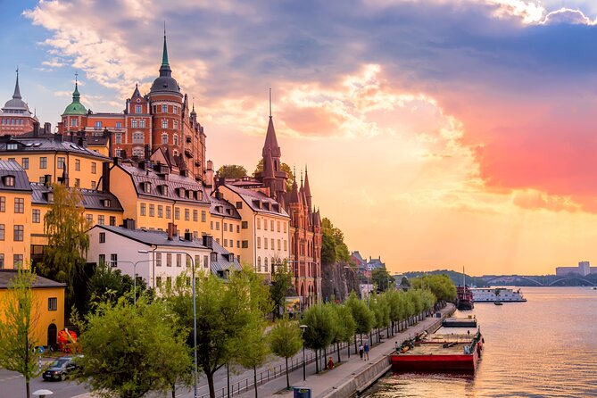 Classic Stockholm Small Group Walking Tour | 3 Hours - Meeting at Götgatan 1 and how the start stays smooth