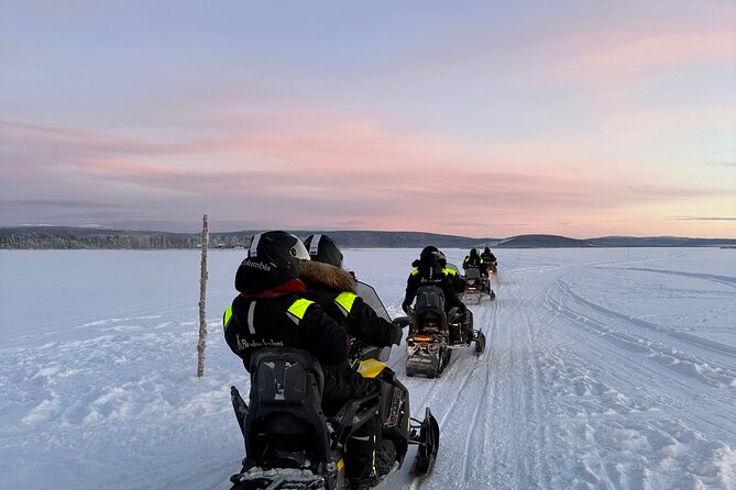 Day tour with snowmobile in Kiruna 10:30 am - Guides and safety: what makes the experience feel smooth