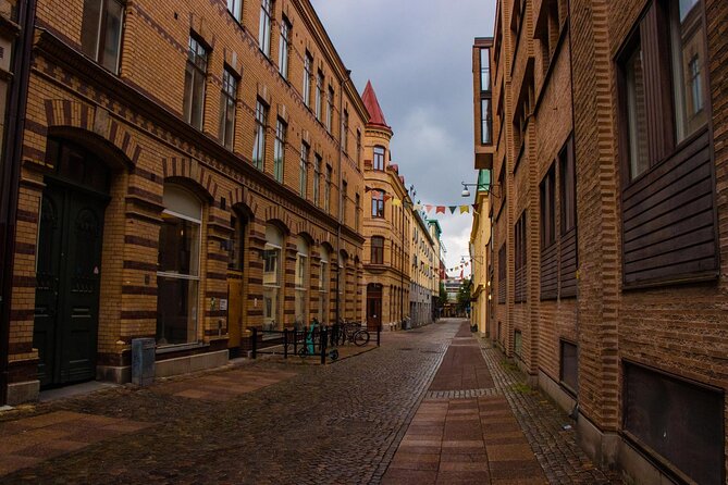 Explore Gothenburg in 60 minutes with a Local - Finishing at the Opera House and Planning Your Next Move