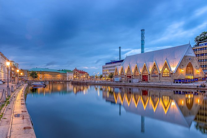 Explore Gothenburg in 60 minutes with a Local - Feskekôrka Fish Church: Market Hall, Gothic Style, Real-World Atmosphere
