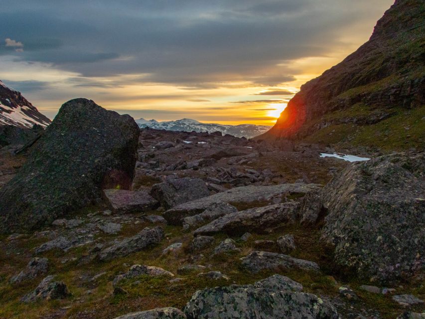 From Abisko: Kärkevagge Valley & Trollsjön Lake Guided Tour - Kärkevagge Valley’s 5.5 km of boulders and caves