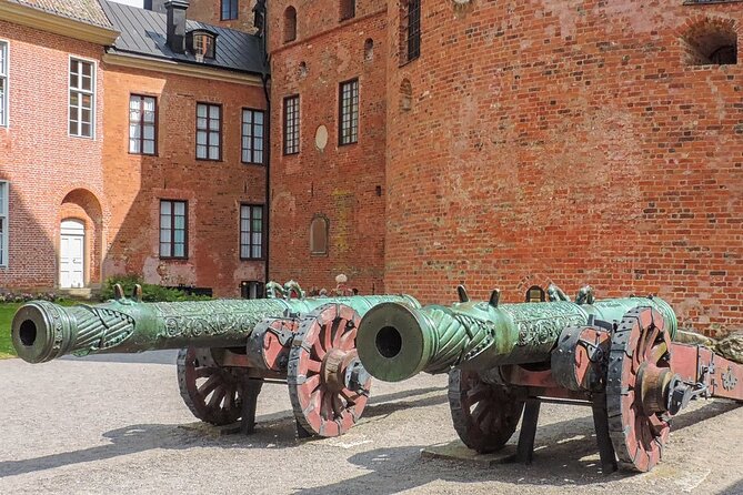 Grand Castle Tour Drottningholm and Gripsholm (private service) - Who should book this private Drottningholm and Gripsholm tour?