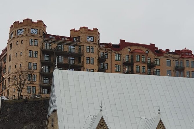 Historical Walking Tour in Restaurant and Bars in Central City - Gardens, cathedral access, and the feeling of a living city