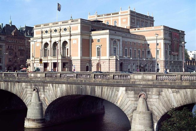Hop-On Hop-Off Bus and Boat Ticket in Stockholm - How the Hop-On Hop-Off Bus and Boat Ticket Works