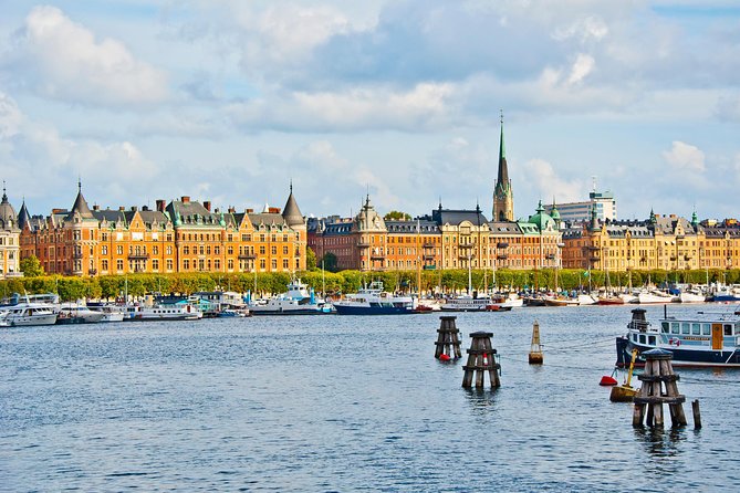 Hop-On Hop-Off Bus and Boat Ticket in Stockholm - Strömgatan 6 to Royal Palace: Central Stockholm First Impressions