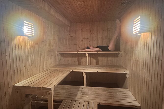 Icebathing and Sauna, Forest Hike and Fireplace Lunch - Private - Leaving Stockholm for a pine-forest winter day
