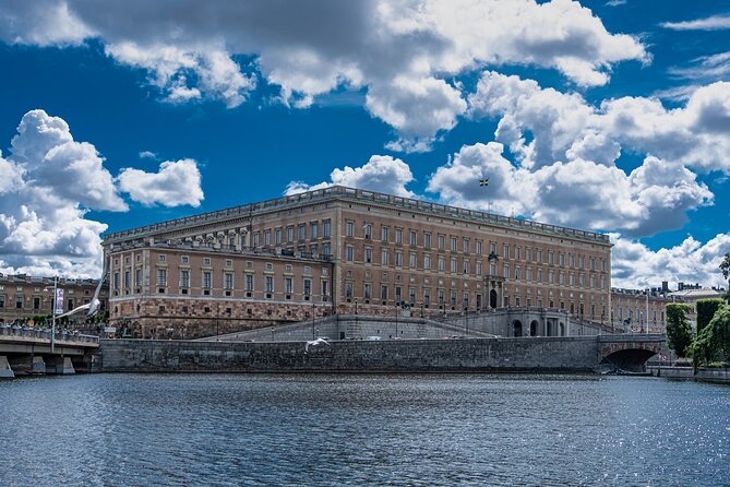 Inside The Crown: Stockholm Royal Palace Private Guided Tour - Where you start: Gustav III:s Obelisk and an easy-to-find pickup