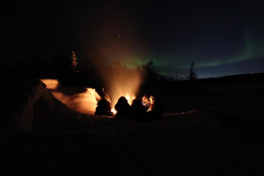 Kiruna: Build your own igloo overnight Tour - Hard Snow Work: Learning the Igloo Build