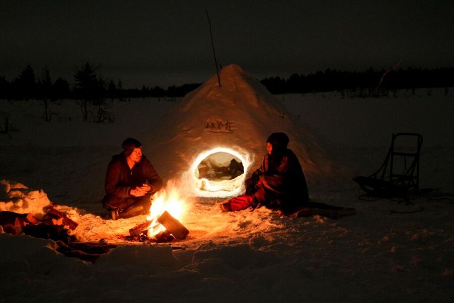 Kiruna: Build your own igloo overnight Tour - Firelit Meals, Fika, and Possible Northern Lights