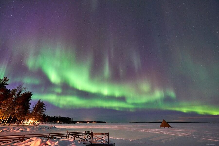 Luleå : Northern lights snowmobile tour - Gear, hot drinks, and that warm mid-ride break