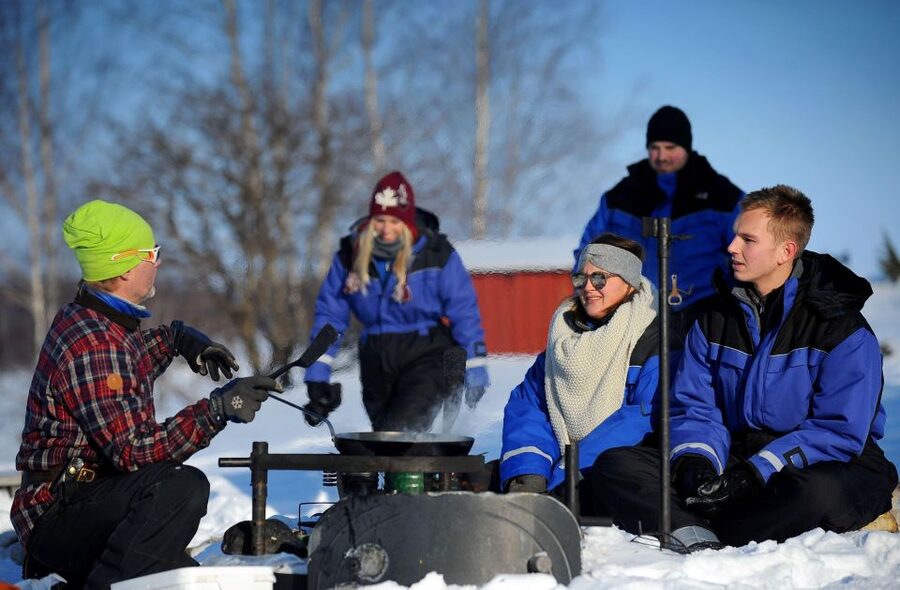 Luleå : Snowmobile - Forest and Ice Nature Tour 2h - Add-ons at Brändön Lodge: lunch, walking tracks, skis, and reindeer time