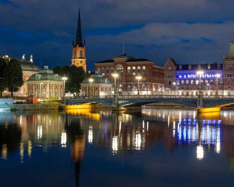 Magical ''Stockholm by Night'' Photo Walk - Who this photo walk suits best (and who might want a different plan)