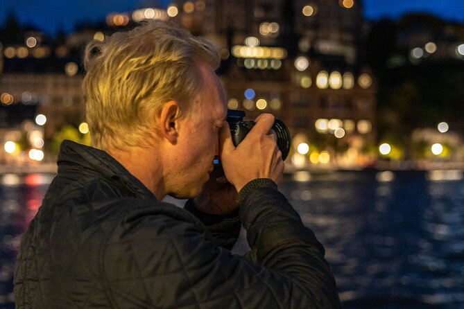 Magical ''Stockholm by Night'' Photo Walk - From reflections to mood: how you create stories without words