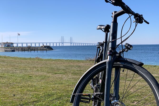 Malmo Bike Rental - Old City Fishing Industry to Western Harbor: Two Moods, One Ride