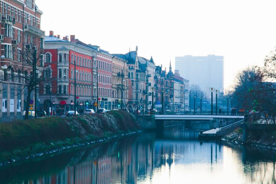 Malmö: Express Walk with a Local in 60 minutes - Key reasons this express walk works