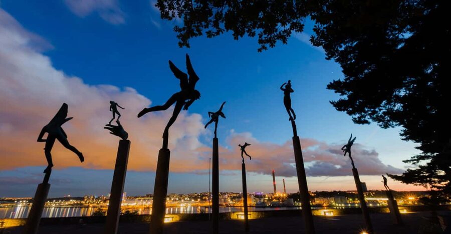 Millesgården Museum: sculpture park and art galllery - The sculpture park terraces and fountains, plus Stockholm views