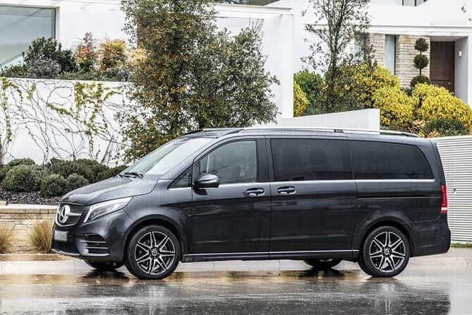 Minivan Arrival Transfer Stockholm Airport ARN to Stockholm City - Getting to the city in about 45 minutes