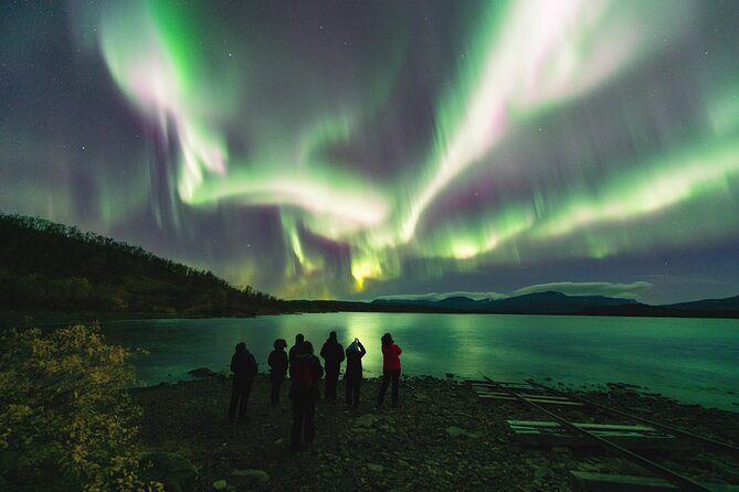 Northern Lights Photo Expedition Dinner Included from Abisko - When auroras turn into photographs, not just memories