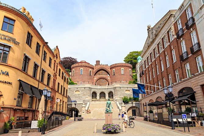 Old Town Helsingborg: Exploration Game and Self-Guided Tour - Starting at Sundstorget 5 and finishing by Mariagatan 8B