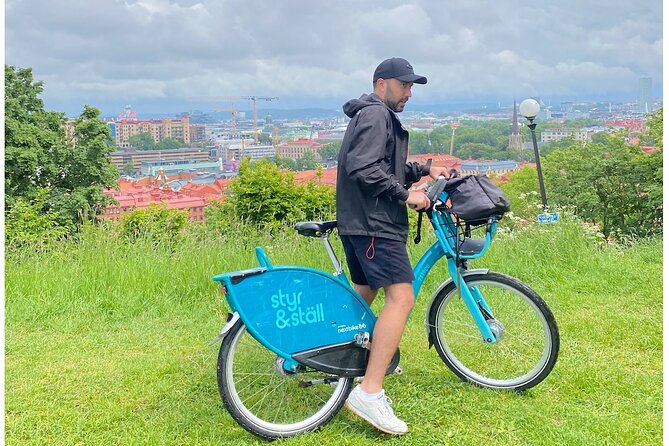 Private Bike Tour in Gothenburg with Pickup - Stop 2: Gustav Adolfs Torg and 18th-century city power