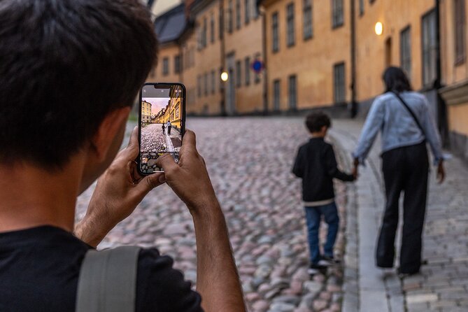 Private Golden Hour Photo Walk in Stockholm - Waterfront glow and the “hard light” problem, solved with technique