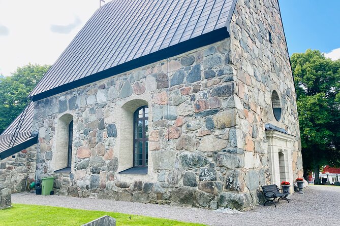 Private Roadbike Adventure in Stockholm - The 5-hour focus in Stockholm County: what you should expect on the road