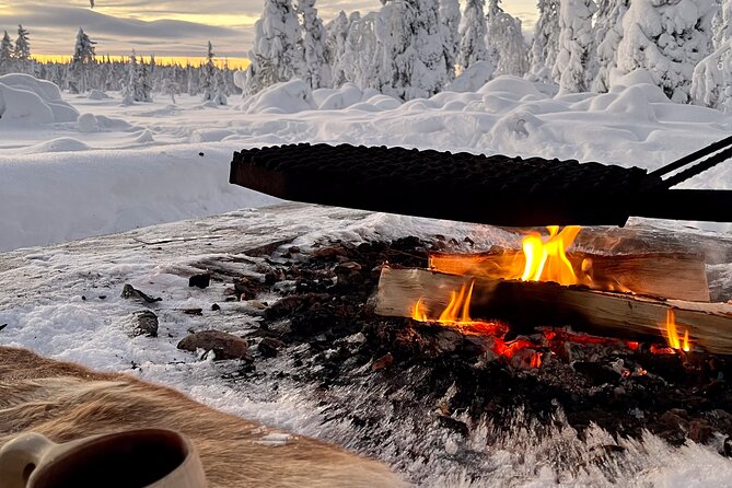 Private snowmobile day tours - Private guiding with Max and Sandra: why friendliness counts