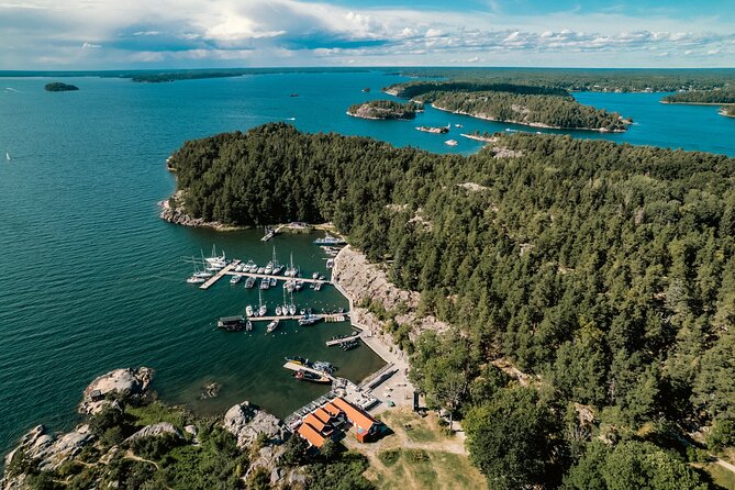 RIB Speed Boat Tour and Archipelago Island Visit (4,5h) - The archipelago intro: learning the 30,000-island scale from the water