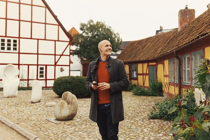 Self-Guided Audio Walking Tour Through Kurt Wallander's Ystad - Klostret i Ystad: outside the abbey, Wallander closes in