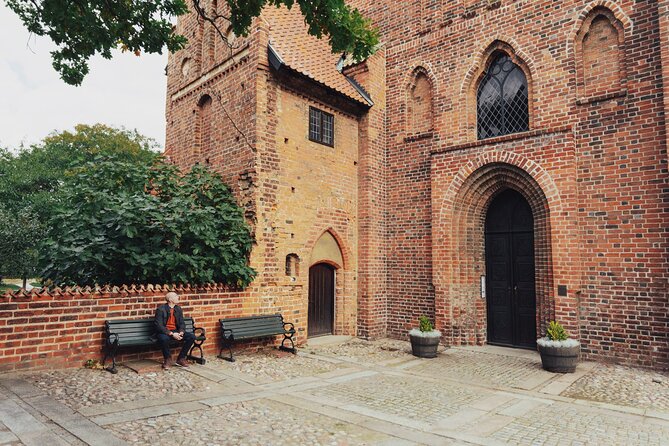 Self-Guided Audio Walking Tour Through Kurt Wallander's Ystad - Tech reality check: when the app works, it sings