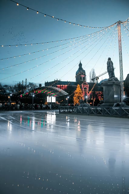 Stockholm: Christmas Markets & Lights Guided Walking Tour - Starting in Front of the Nobel Museum, Then Moving Fast Into Old Town