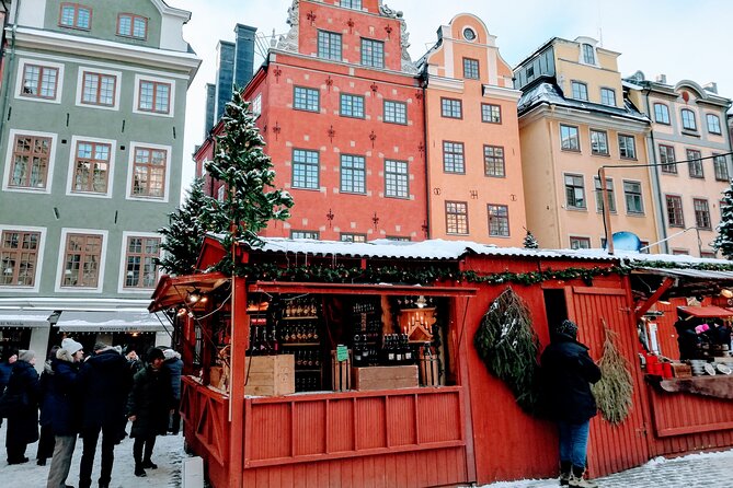Stockholm Christmas Tour and Food Tasting Experience - Gamla Stans Polkagriskokeri: sweet and sour candy and why it works