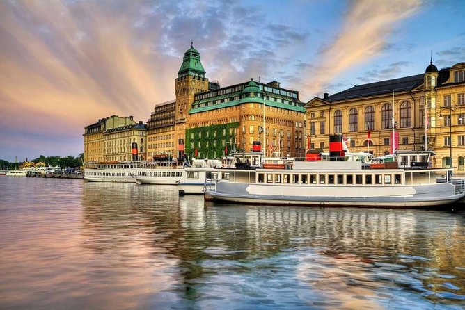 Stockholm City Tour + VAASA Museum VIP car (private service) - Panoramic Stockholm by car, including the Royal Palace area