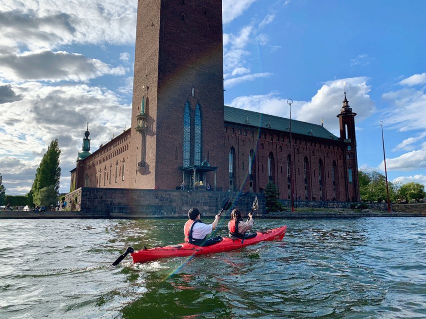 Stockholm: Daytime Kayak Tour in Stockholm City - Stockholm from the water, with real canal time