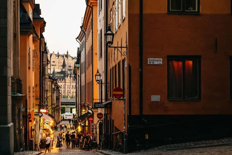 Stockholm: Ghost Walk and Historical Tour - Key moments