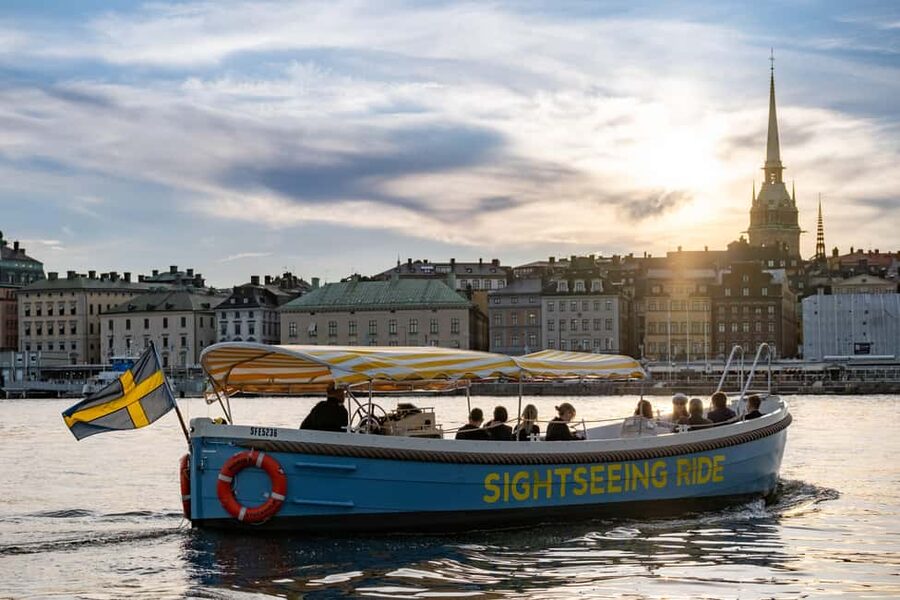 Stockholm: Guided City Sightseeing Open Electric Boat Tour - Ostermalm views, then the Vasa Museum exterior moment