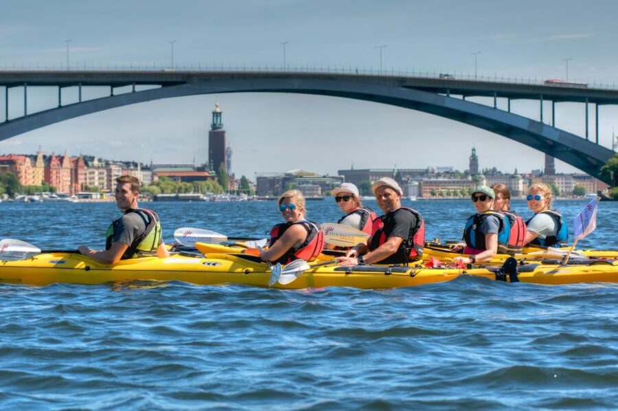 Stockholm: Guided Kayak City Tour & Optional Midsummer Meal - Morning or evening: how the experience changes