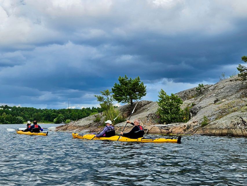 Stockholm: Guided Kayak Tour to Drottningholm Royal Palace - Drottningholm Palace From the Water, Plus a Garden Walk