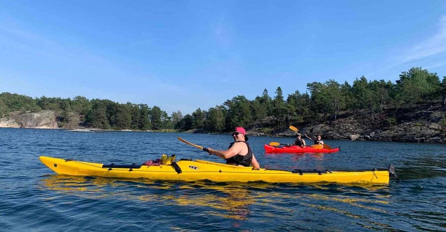 Stockholm: Morning Kayak Tour in the Archipelago with Lunch - First kayaking session: 2 hours, 12-18 km, and plenty of breaks