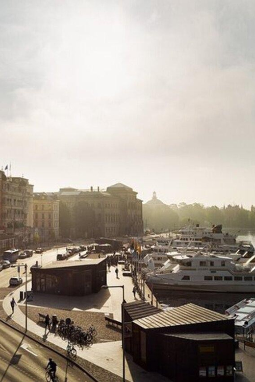 Stockholm: Must-See Attractions Walking Tour with a Guide - Language Options and How That Changes Your Experience