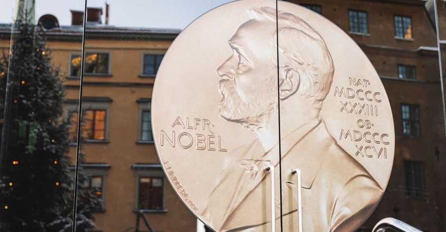 Stockholm: Nobel Prize Museum and Exhibition Entry Ticket - Bistro Nobel and food reality check