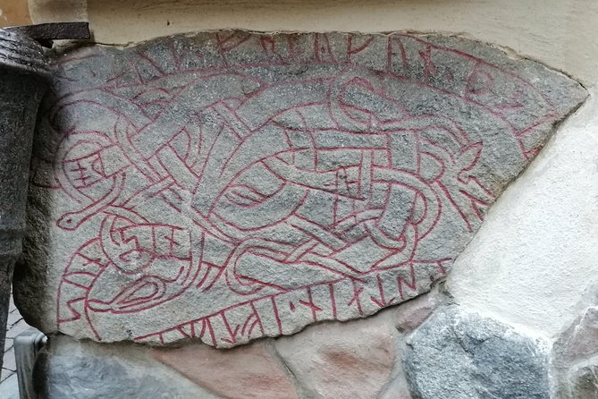 Stockholm Old Town and the Viking Museum, a Small Group Walking Tour - Gamla Stan starts at the metro, not a maze