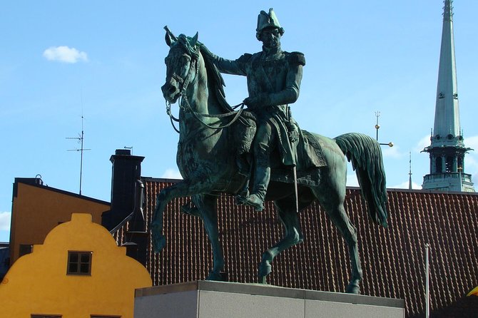 Stockholm Old Town and the Viking Museum, a Small Group Walking Tour - A walking timeline across Old Town toward 200 years of peace