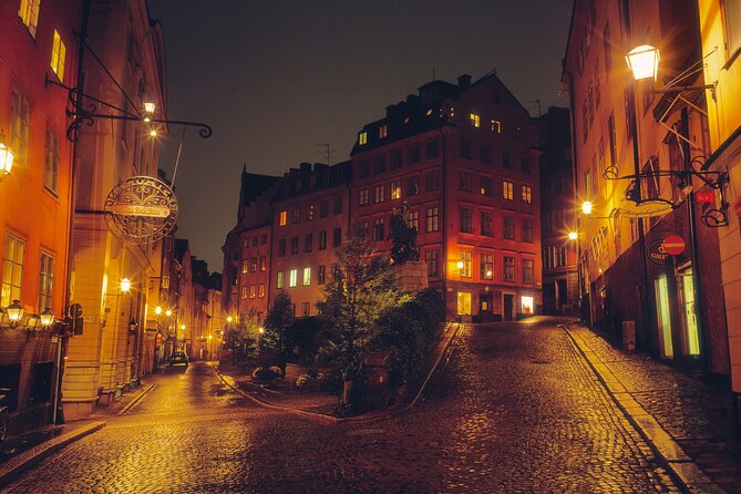 Stockholm Old Town Gamla Stan, Historic Walking Tour, Small group - Järntorget to Österlånggatan: marketplaces and shop lanes with character