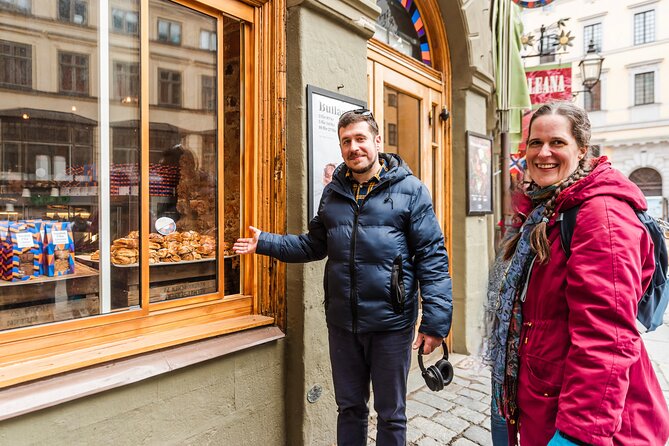 Stockholm Private Custom Tour with a Local Guide, Highlights & Hidden Gems - Stortoget Hot Chocolate and Cinnamon Rolls in Stockholm’s Oldest Square
